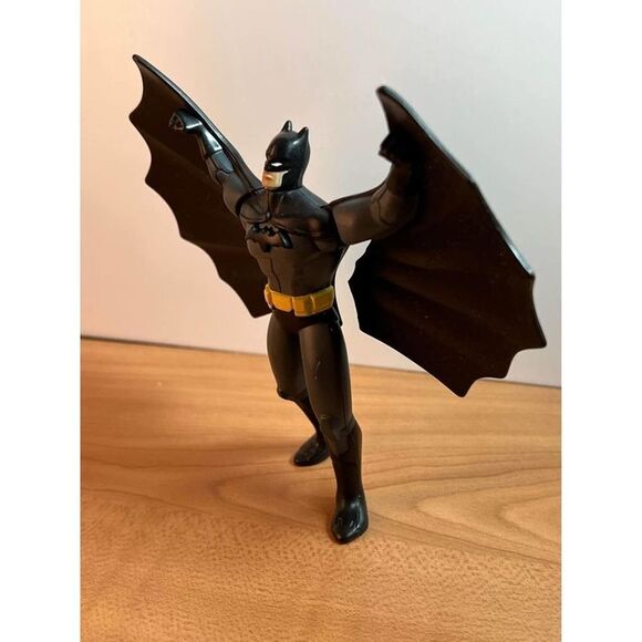 2011 McDonald's DC Comics Young Justice Batman Plastic Figure - Picture 2 of 5